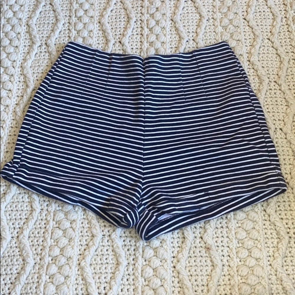 Hollister high waisted shorts!